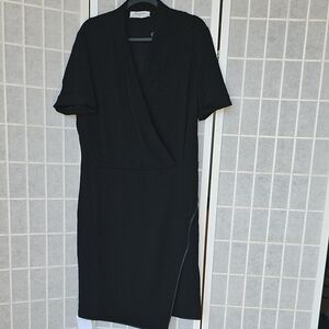 MM.LaFleur Black Wrap-Style Midi Dress
